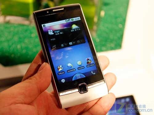 华为HiQQ手机试用:采用Android系统售1280元