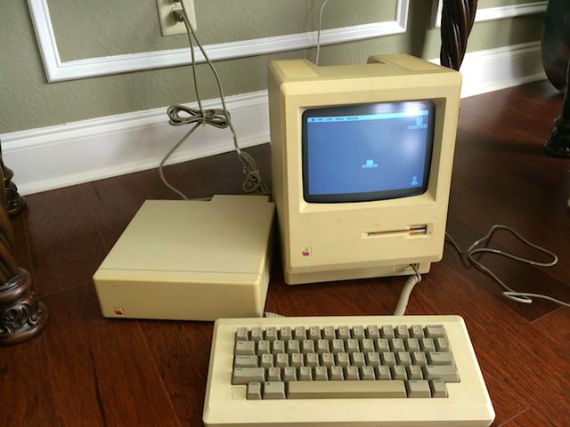 老古董Mac PC传了一辈人 30年后仍可正常工作