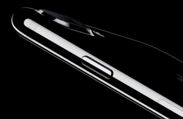 iPhone 8再曝重磅新功能：双镜头光学防抖+远程无线充电