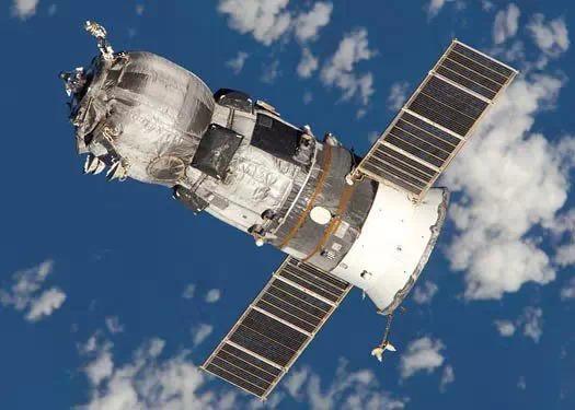 我国建成世界最大推力电振动试验系统:保卫星安全
