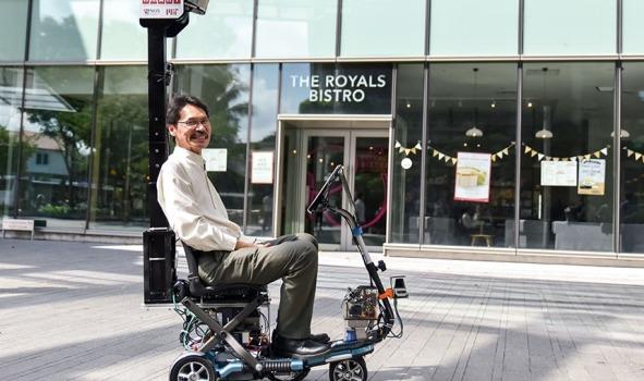 新加坡推出自动驾驶踏板车 走路看手机再也不怕撞电线杆了