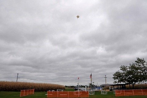 Yavin IV：用移动应用探索太空