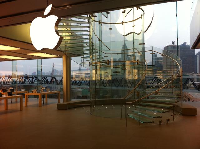 苹果取消香港地区免费退换政策 黄牛哭晕在厕