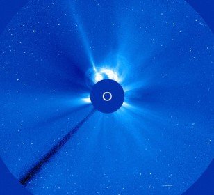 NASA发现2012太阳耀斑物质抛射抵达地球(图)