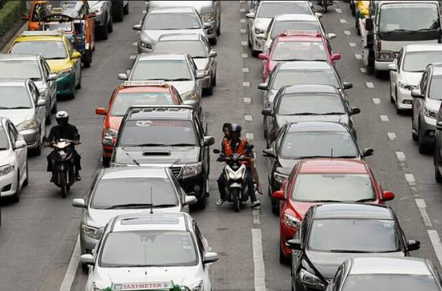 中投公司投资东南亚打车应用GrabTaxi