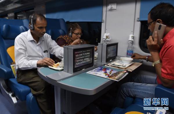 印度高铁简直像开了挂：有触屏有WiFi 但剧情反转得太快