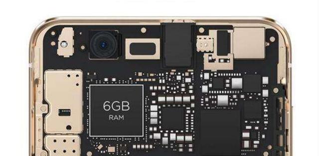 强手环伺三星不得不在中国推6GB RAM版Galaxy S8