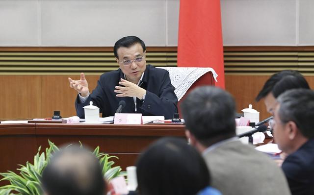 i所Phone和去Apple Wa杏彩娱乐tch如何使用Appl瀚e Pay?