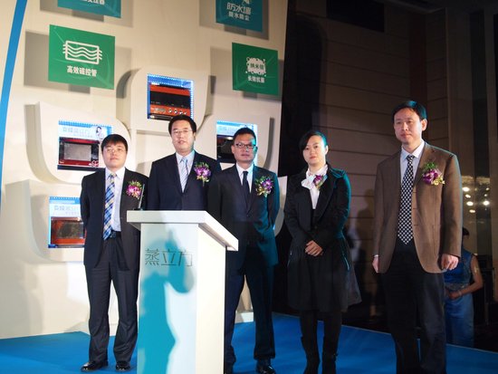 美的发五大系列变频微波炉 均达一级能效标准