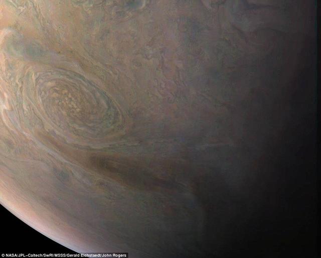 NASA&ldquo;朱诺&rdquo;探测器拍摄到木星小红点风暴