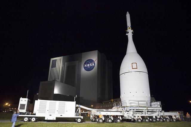 美国新一代宇宙飞船静待首次太空飞行