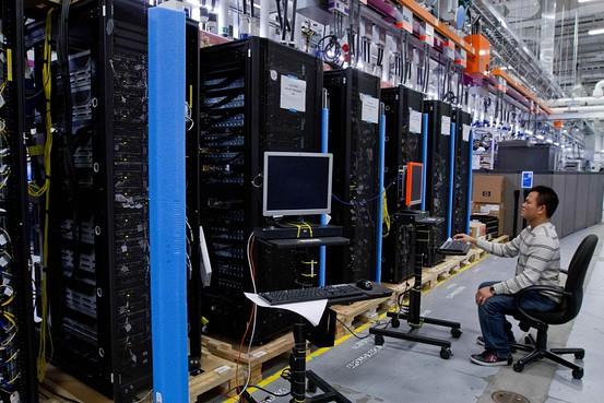 富士康与惠普建合资公司 生产低成本云服务器