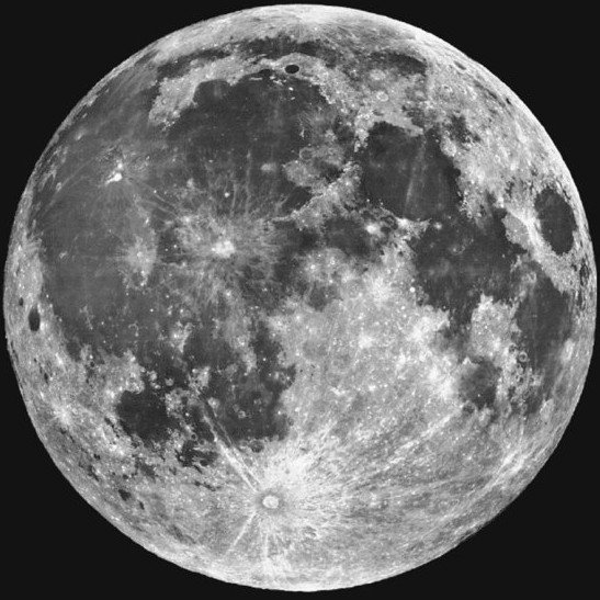 超级月亮今晚驾临 最大与最圆20分钟内相继出现