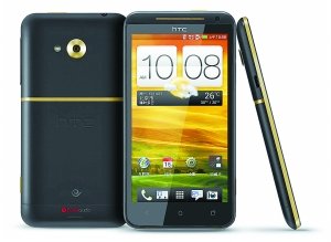 HTC打响智能手机反击战 联合中电信深度定制