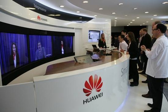直击华为展台 中国力量展示领袖气质
