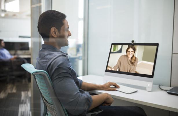 思科有个梦：让视频会议设备进驻每张办公桌