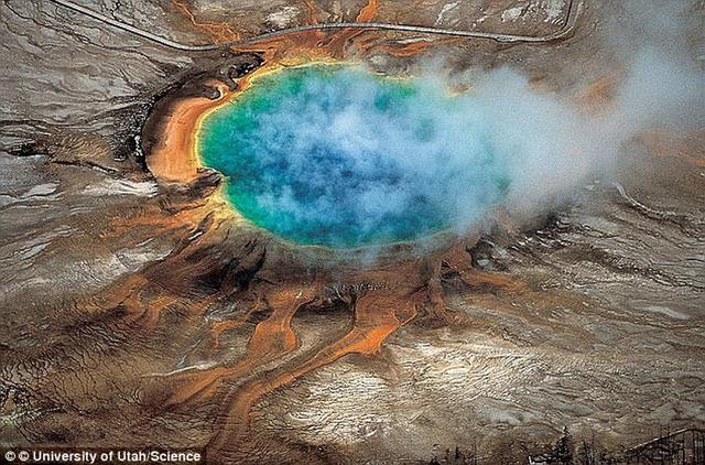 黄石公园地下火山一旦喷发将导致九万人丧生