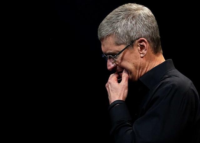 苹果股价跌愈5%:iPhone与Apple Watch堪忧