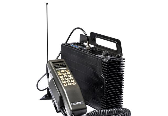 30年前的今天 英国人首次使用移动电话通话