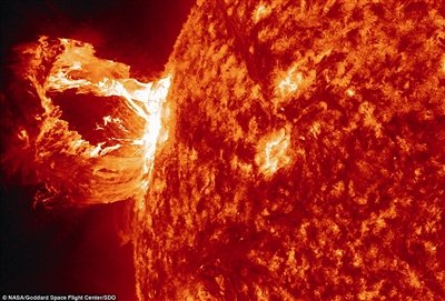 你知道吗？NASA捕捉到强烈日冕物质抛射