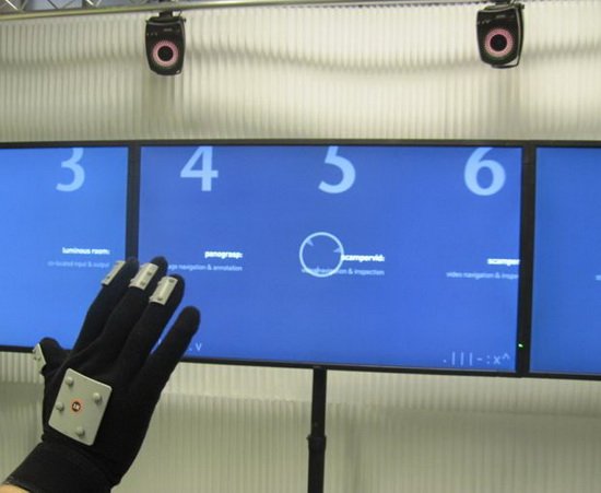 美研制手势感应系统 手指当鼠标跨屏幕操作