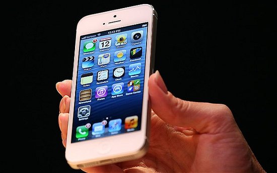 苹果今年9月或将停产iPhone 5