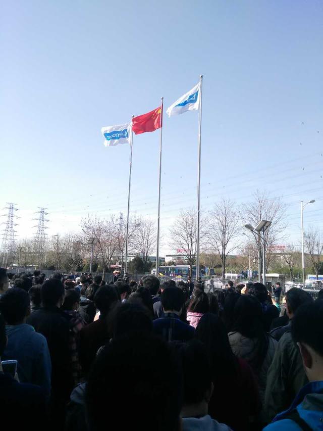 传神奇工场将回归联想移动 手机品牌或整合