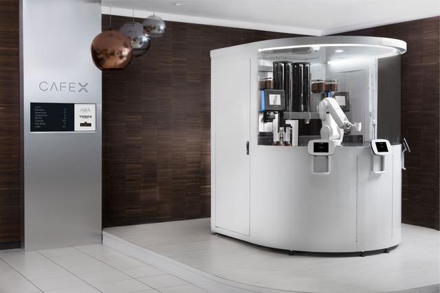 美国首个机器人咖啡亭开业 买咖啡再也不用排队