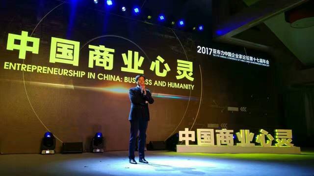 雷军:最近头疼线下渠道 很多人劝我把产品卖得更贵