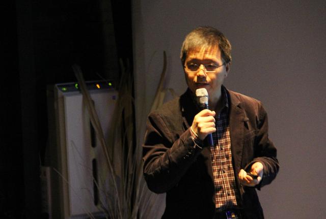 北京大学教授胡泳:要时刻审视互联网的隐喻