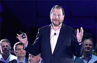 日本展示类人机器人 强大功能引发伦理思考