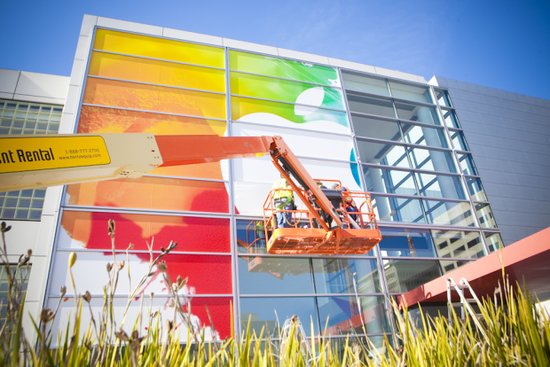 苹果装饰芳草地艺术中心筹备新ipad发布(图)