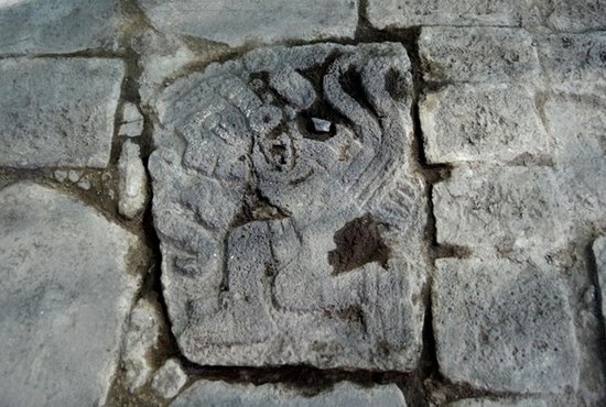 墨西哥古神庙发现星球大战神秘石刻(图)