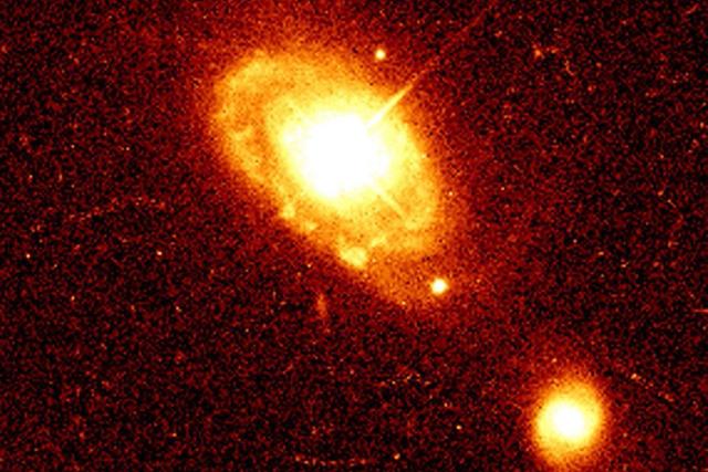 科学家发现耀变体伽玛射线释放的奥秘 和大质量黑洞有关