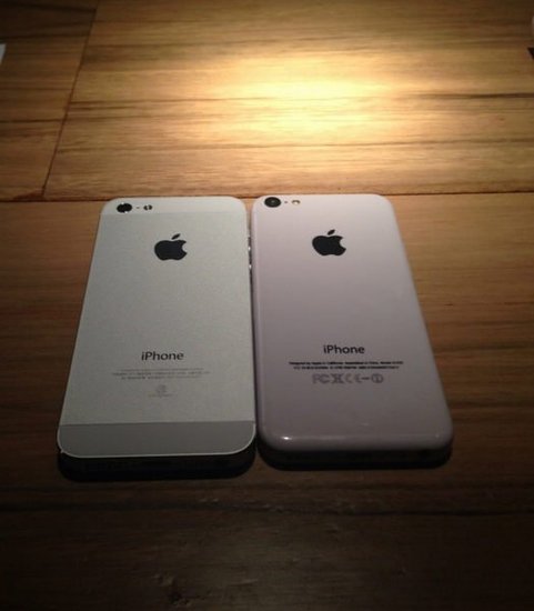 林志颖微博秀iPhone 5C 这次又是模型吗?