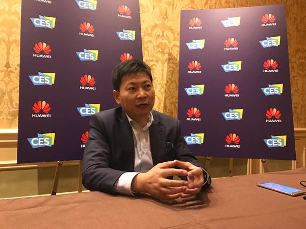 华为终端CEO余承东:2017年要控制规模 提升利润