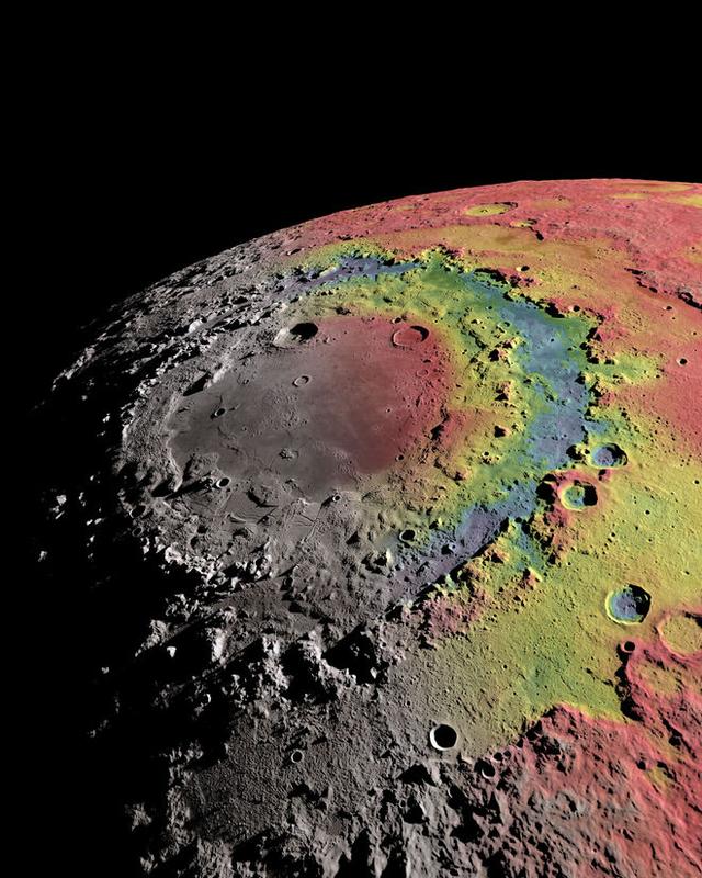 科学家发现月球表面火山口靶心形成之谜