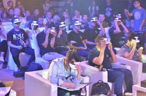 百度金熊掌开放日VR专场举行 聚焦未来科技引爆京城创业圈