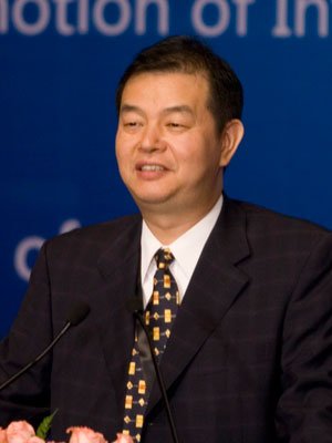 金山软件董事长兼ceo求伯君