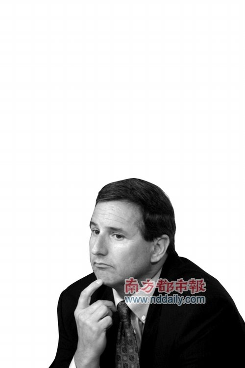 前惠普CEO火线空降甲骨文