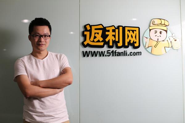 张继科一反高冷常态唠家常 孙杨“呆萌”