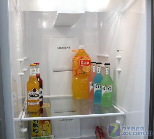 西门子傲域对开冰箱首测 自动制冰机