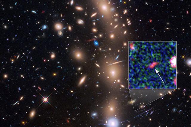 科学家发现宇宙中最古老星系