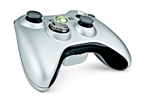 组图：微软展示新版Xbox操纵手柄
