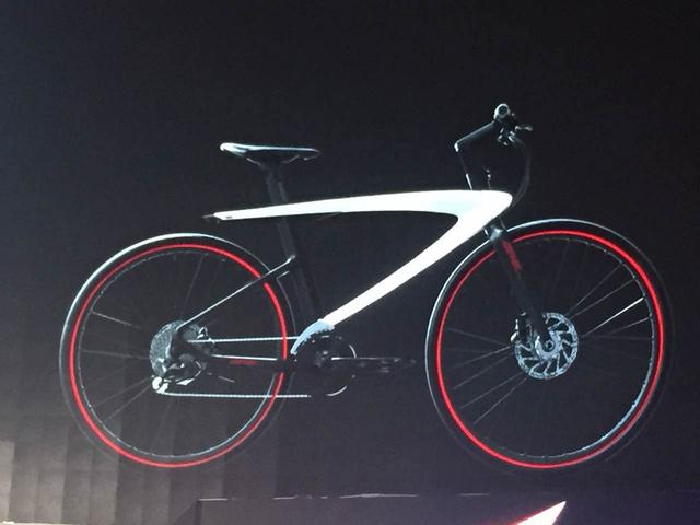 乐视体育发布首款智能自行车 最低3999元