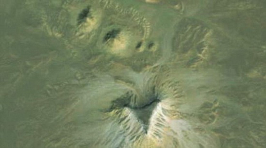 科学家通过谷歌地球发现埃及两处隐形金字塔