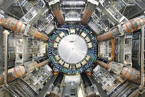 大型强子对撞机新发现：证实一种全新粒子