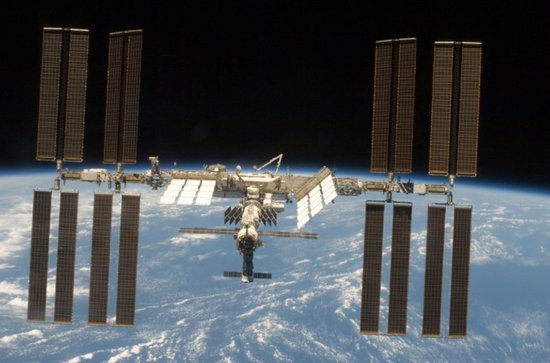 俄航天局称国际空间站将于2020年坠毁于海洋_科技