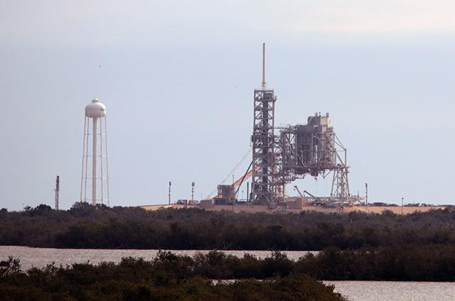 SpaceX今年两至三周进行一次发射的计划落空 仍在等待发射许可