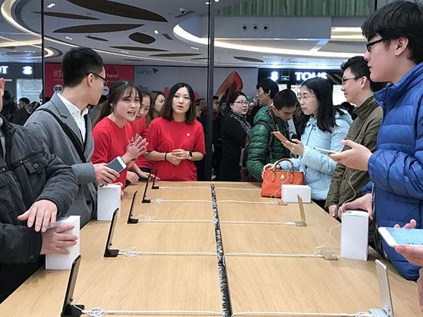 苹果向中国城市边缘渗透：首家郊区门店开进上海七宝